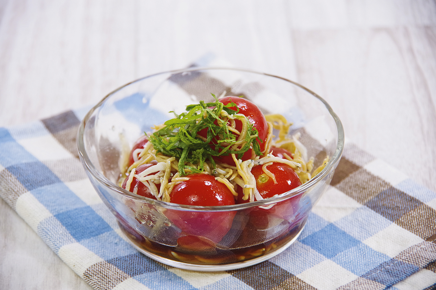 ミニトマトとしらすのマリネ クッキングレシピ よつ葉生協地産地消 いのちと健康 暮らしを守る よつ葉生協